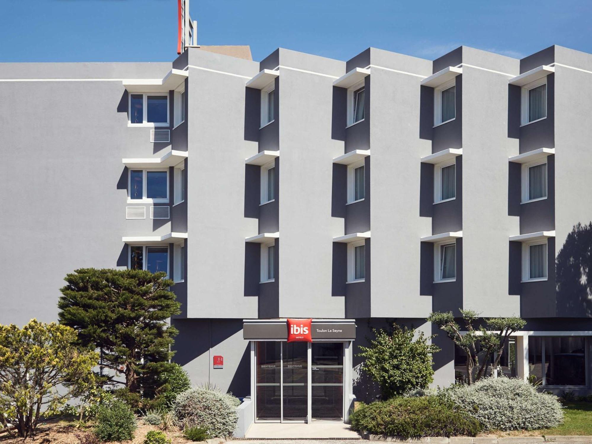 土伦滨海拉塞纳宜必思酒店 滨海拉塞讷 外观 照片